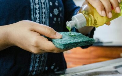 Rengöra cykelkedja med diskmedel